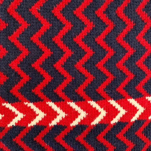 Gucci Zaggede Wool Beanie Hat in Red - Picture 3 of 4